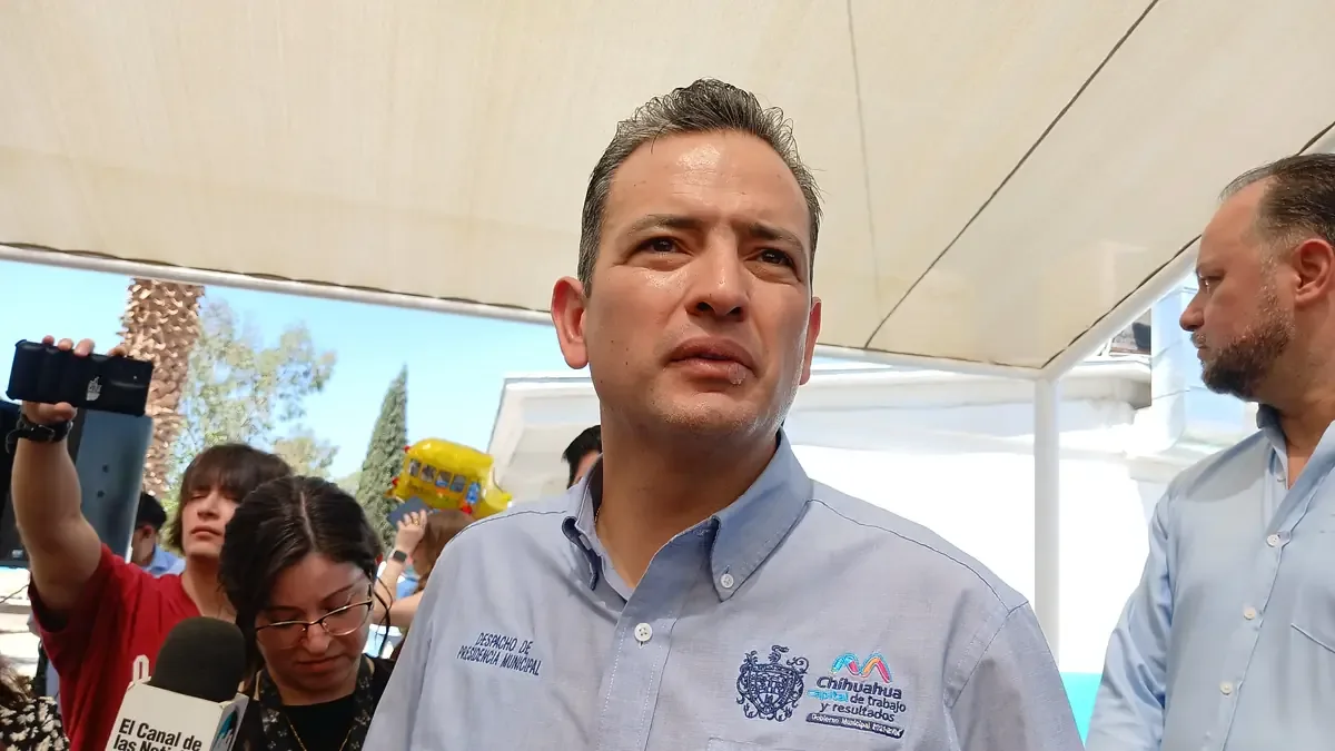 El presidente municipal destaca la importancia de la identidad regional en las elecciones y llama a fortalecer la unidad local.