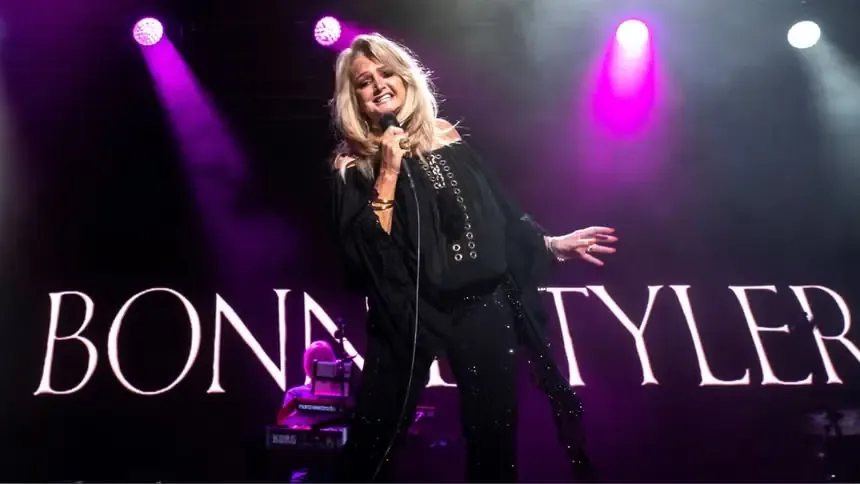 La cantante galesa dejó un legado musical con éxitos que perduran por generaciones.