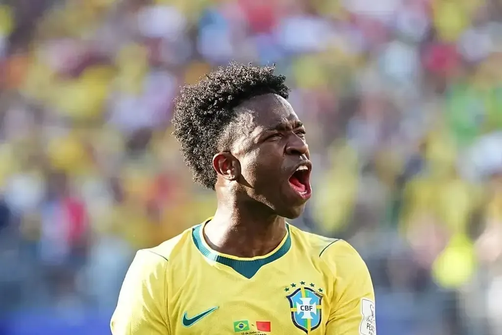 La fase de grupos del Mundial enfrenta a ambos equipos en un partido decisivo para sus aspiraciones.
