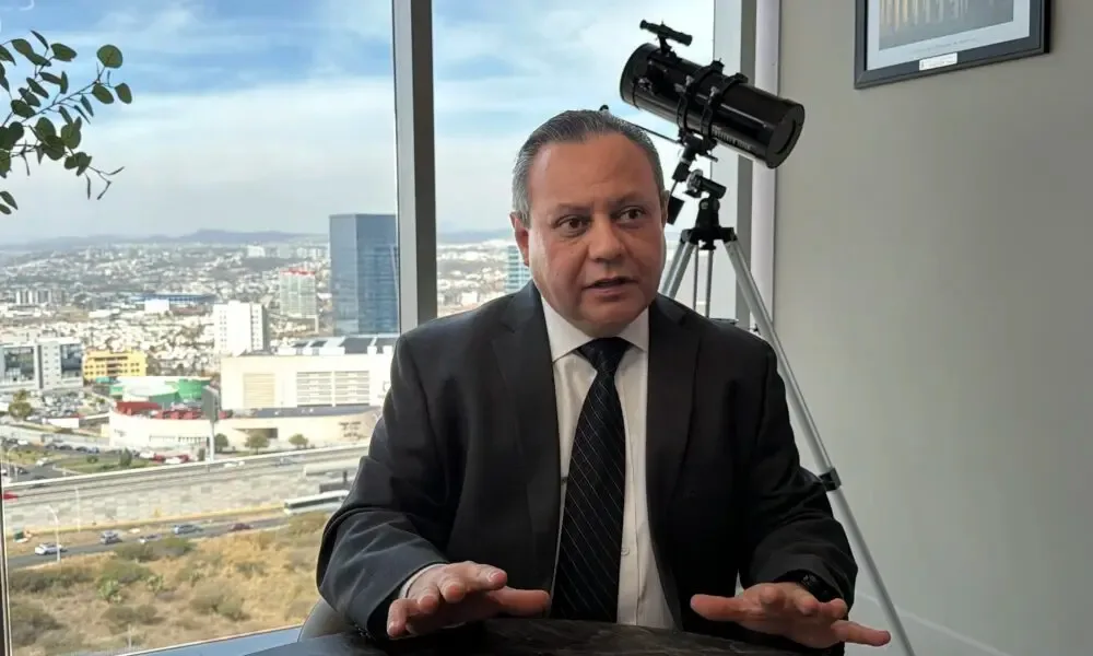 Braulio Guerra Urbiola presenta la reforma judicial de Querétaro.