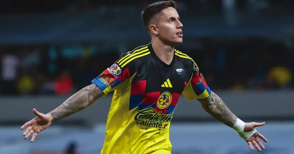 El uruguayo podría salir del club mexicano tras el interés del equipo brasileño.