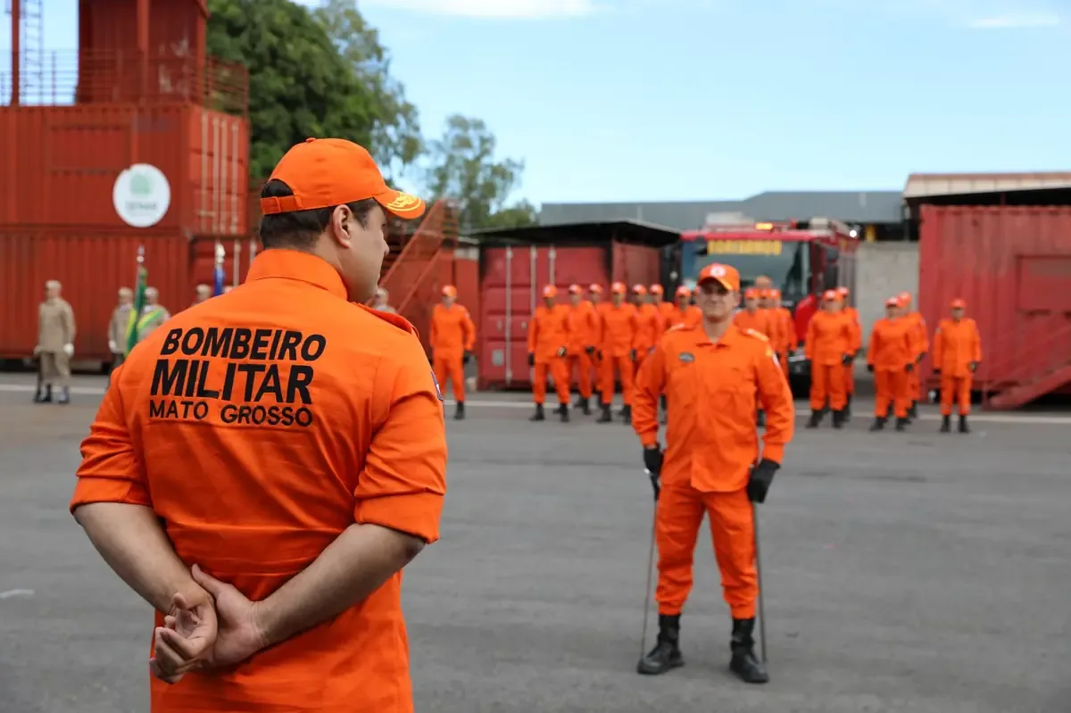 La intervención buscó restablecer la tranquilidad y seguridad en la Avenida Vaz Ferreira tras llamadas de los vecinos.