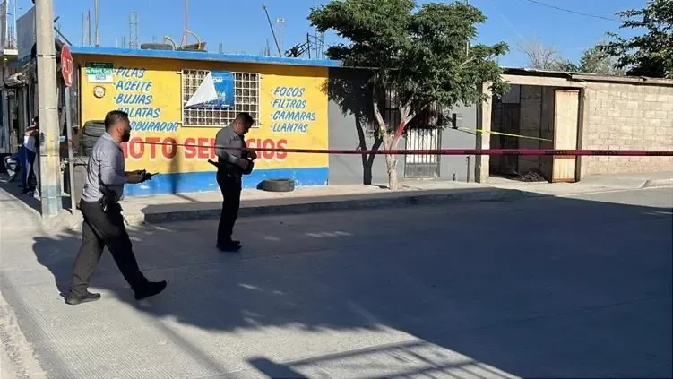 Un hombre fue encontrado sin vida en una calle de Juárez con signos evidentes de violencia, lo que ha conmocionado a la comunidad.