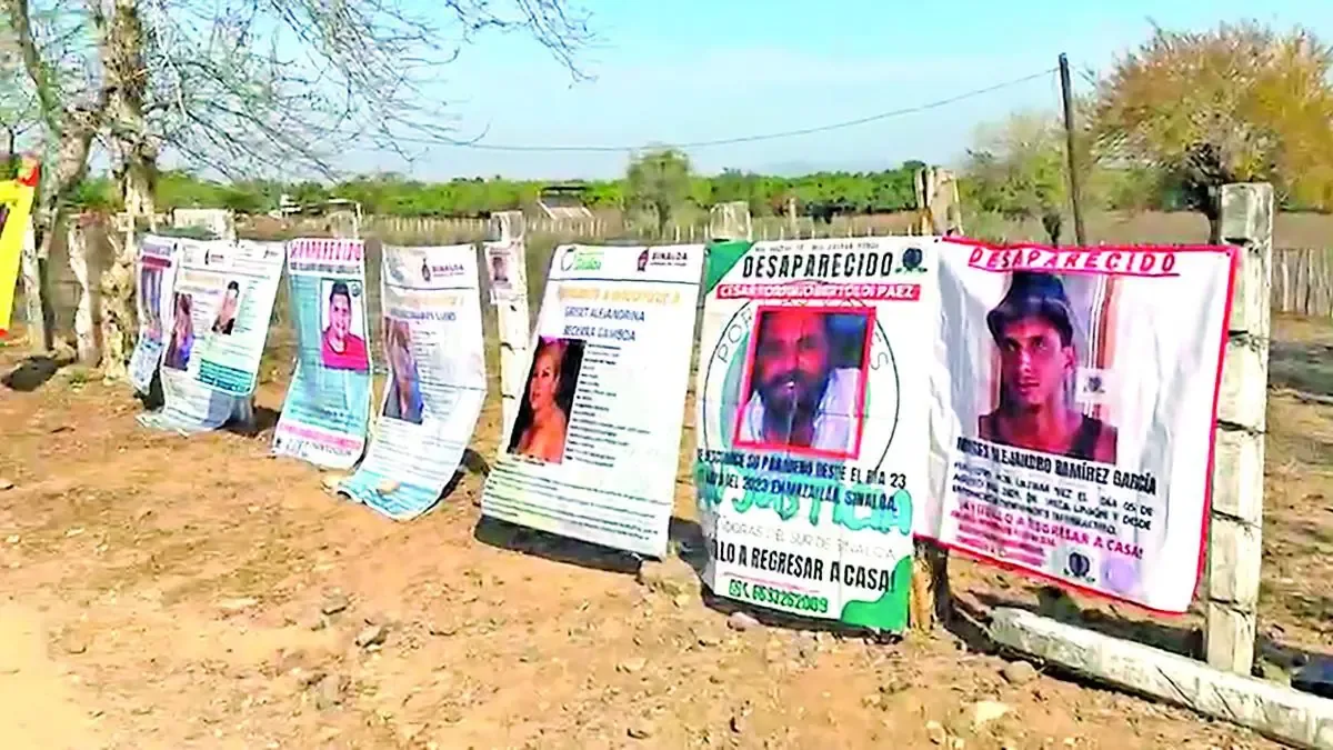 Buscadoras exigen información sobre el paradero de sus seres queridos en una fosa clandestina.