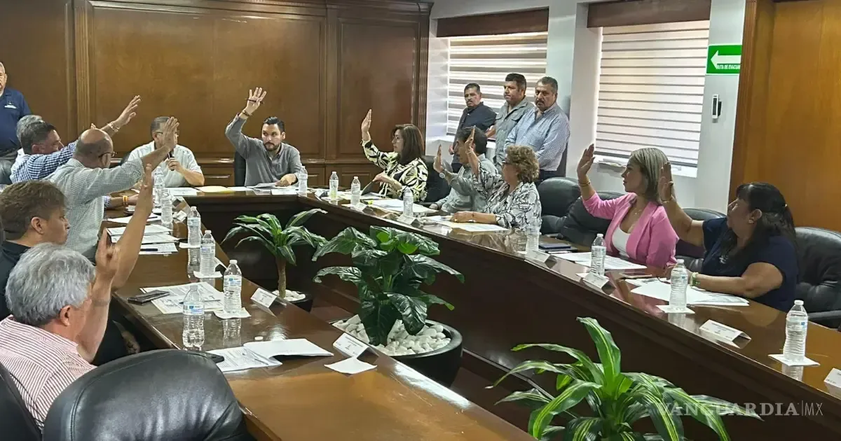 La sesión también incluyó medidas de regularización para comerciantes locales en dificultades.
