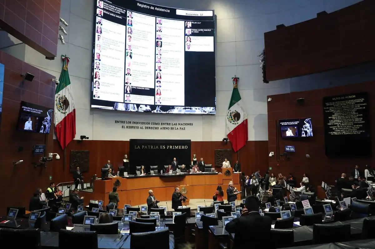 Reformas recientes buscan regular injerencias extranjeras en elecciones y modificar procesos judiciales.