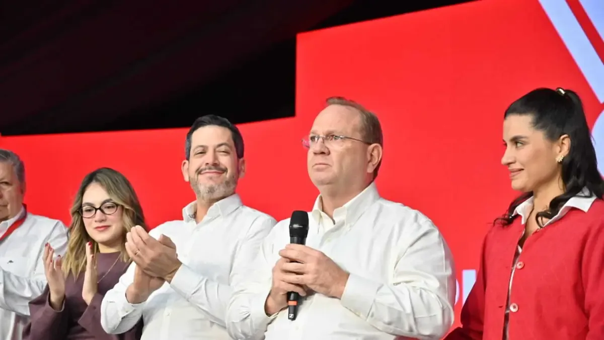 El candidato oficialista busca fomentar la participación ciudadana y el respeto a la voluntad del pueblo.