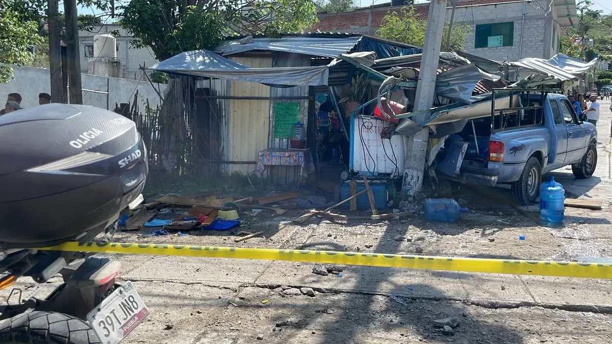 El accidente en Izúcar de Matamoros ocurrió sin personas en el lugar.