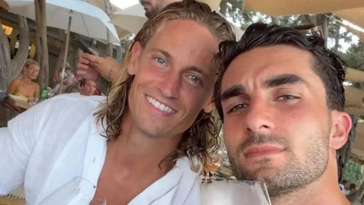 Los futbolistas españoles disfrutan de un emotivo recibimiento en Ibiza tras ganar la segunda estrella en el Mundial.