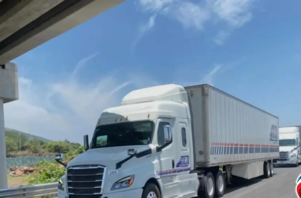 La Cámara Nacional del Autotransporte de Carga busca apoyar a choferes en la conservación de sus visas laborales en Estados Unidos.