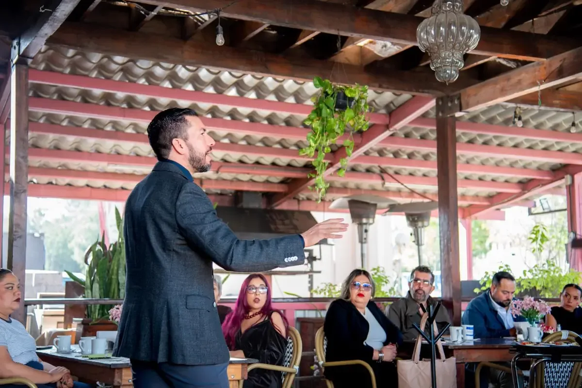 La actualización de los permisos y licencias es vital para la operación de restaurantes en Tijuana.