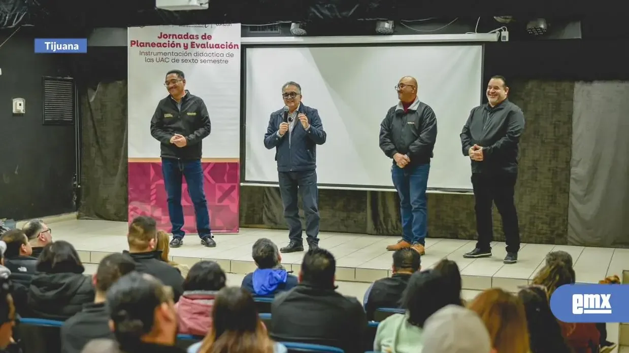 Capacitación docente en COBACH BC para la implementación de nuevos programas educativos.