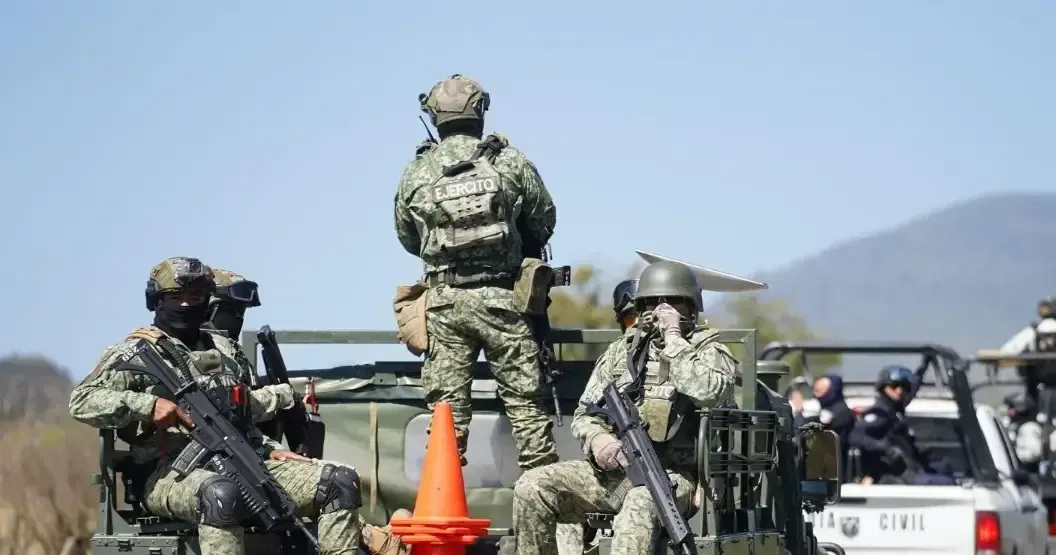 La detención se produjo tras múltiples operativos en Michoacán, en medio de la lucha entre cárteles.