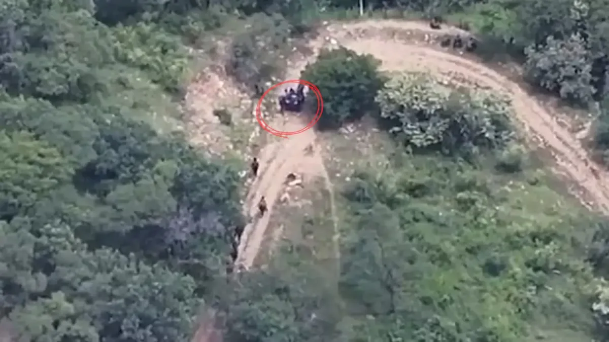 Los videos revelan un posible vínculo de los campesinos con grupos delictivos.