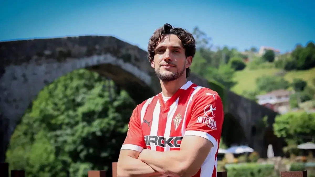 Carles Manso destaca a varios jugadores del Sporting como candidatos para la Primera División.