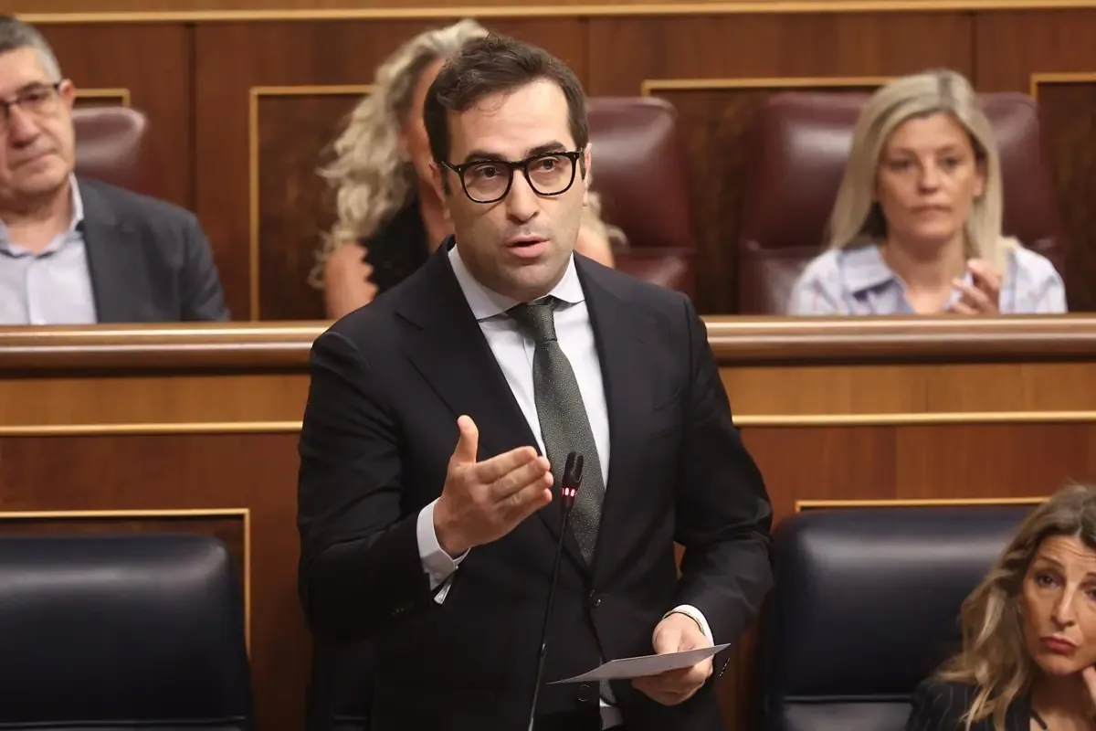 El vicepresidente destaca logros en gestión de recursos, mientras el PP exige más transparencia.