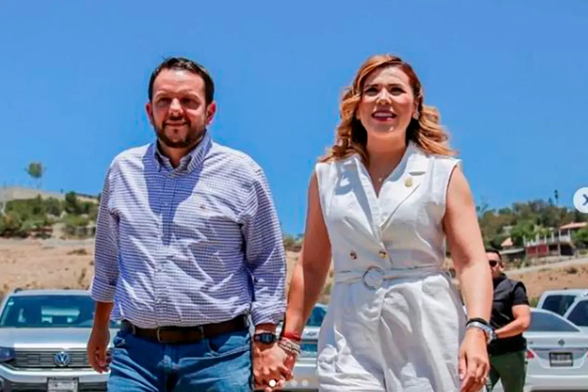Carlos Torres Torres y la Gobernadora Marina del Pilar Ávila en un evento anterior.