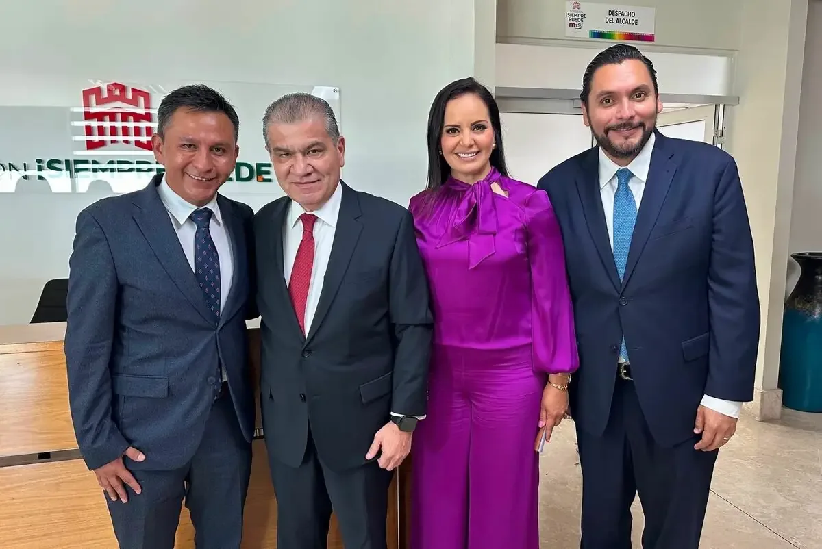 La ceremonia reafirma la colaboración entre municipios de Coahuila en un contexto de estabilidad.