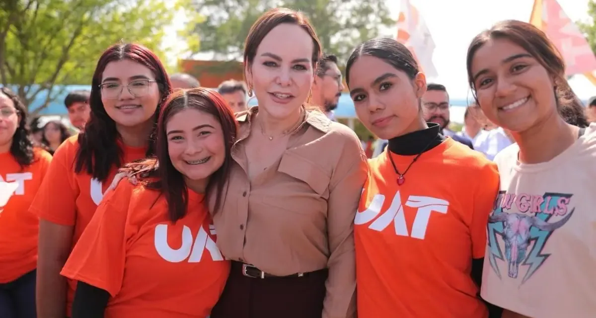 La política educativa de Carmen Lilia Canturosas beneficia a miles de estudiantes en Nuevo Laredo con un enfoque integral y más recursos.