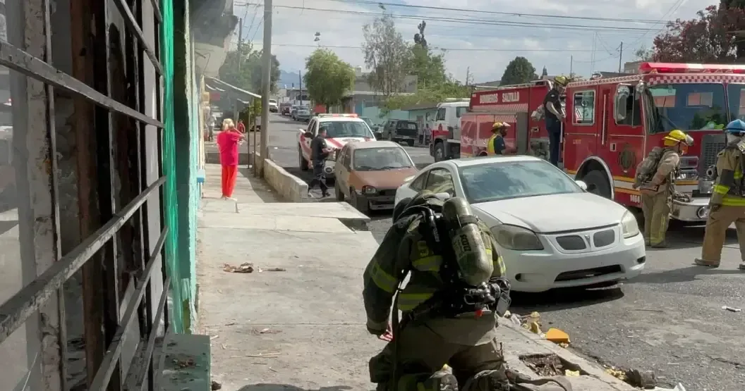 Los vecinos piden intervención urgente ante el riesgo constante en la colonia González Cepeda.