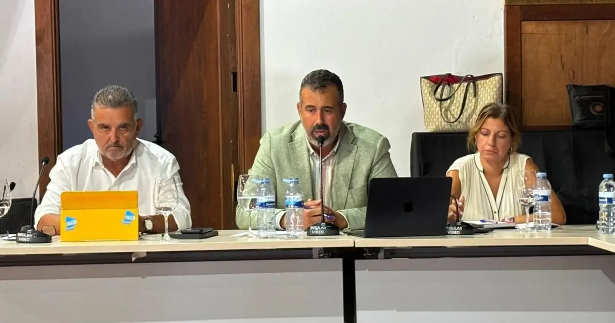 La llegada de cruceros a Yaiza puede favorecer la economía local si se gestionan adecuadamente.