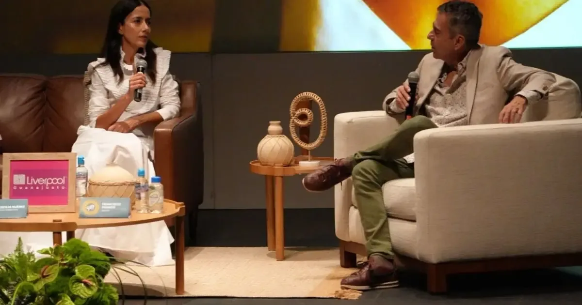 La actriz mexicana resalta el valor del silencio frente a la sobreexposición digital en el festival.