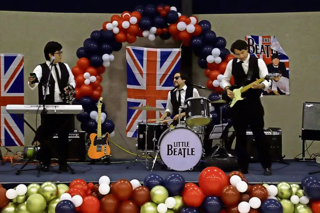 Celebración del 40 aniversario de "Antologías de Los Beatles" en Querétaro.