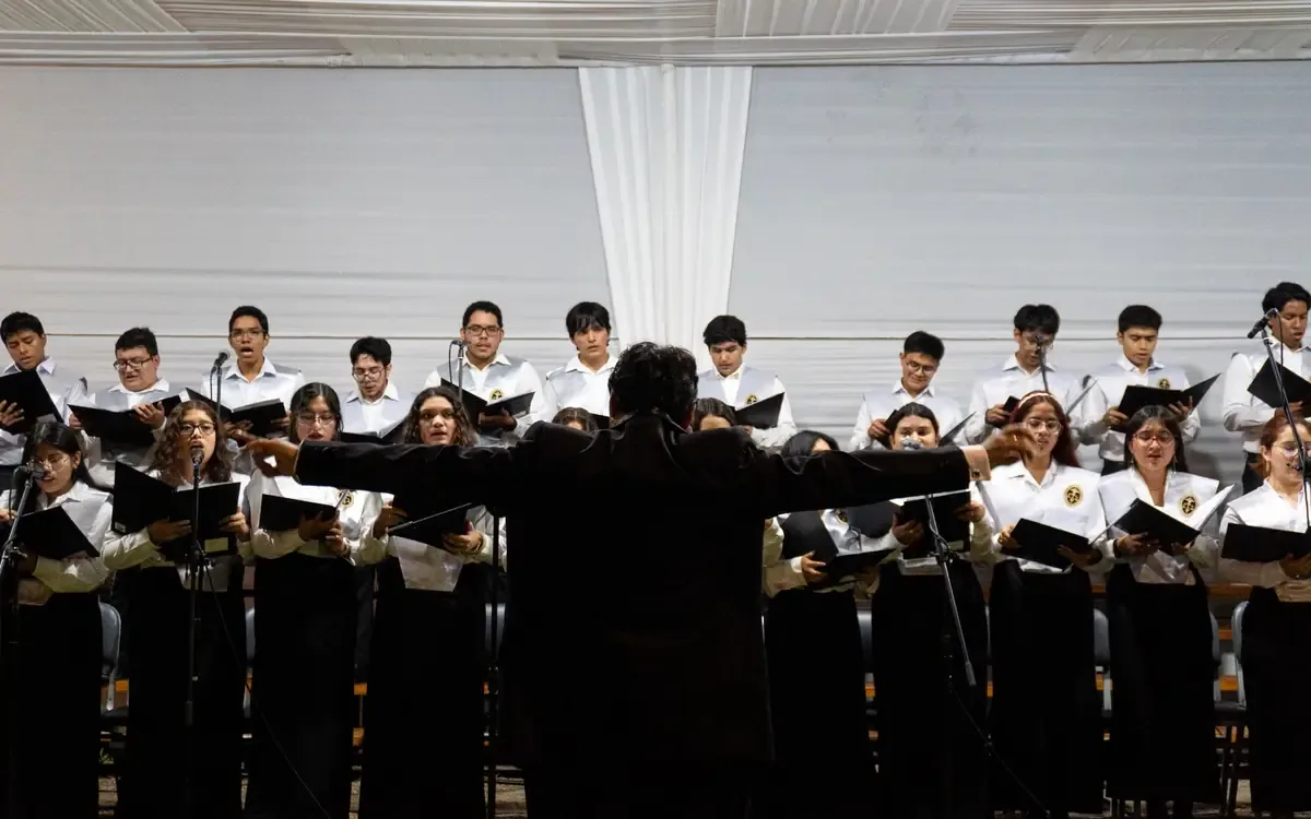 La celebración incluyó música, recuerdos y un homenaje a la trayectoria del grupo.