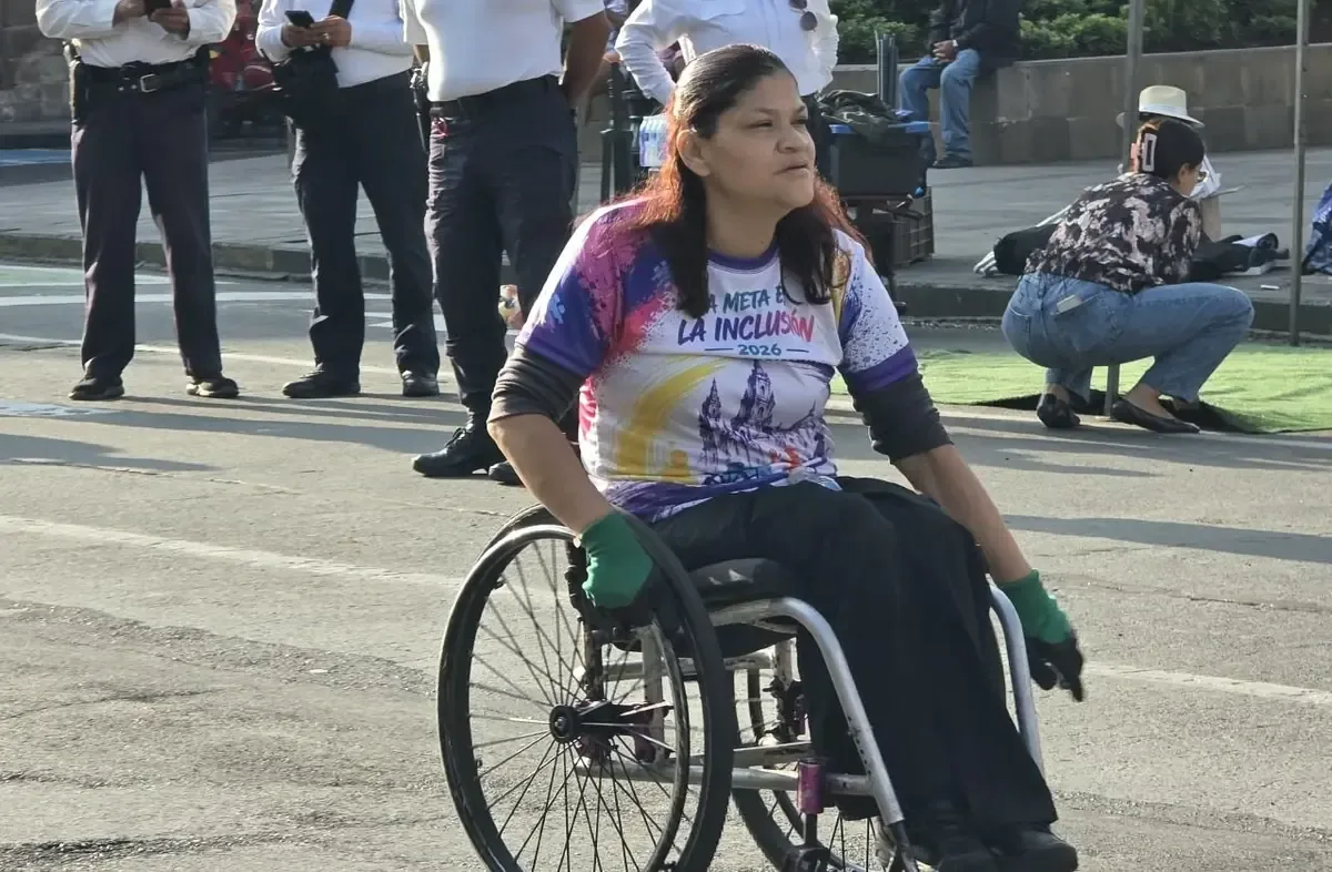 La carrera atlética impulsó la visibilidad de las necesidades de las personas con discapacidad en un evento exitoso.