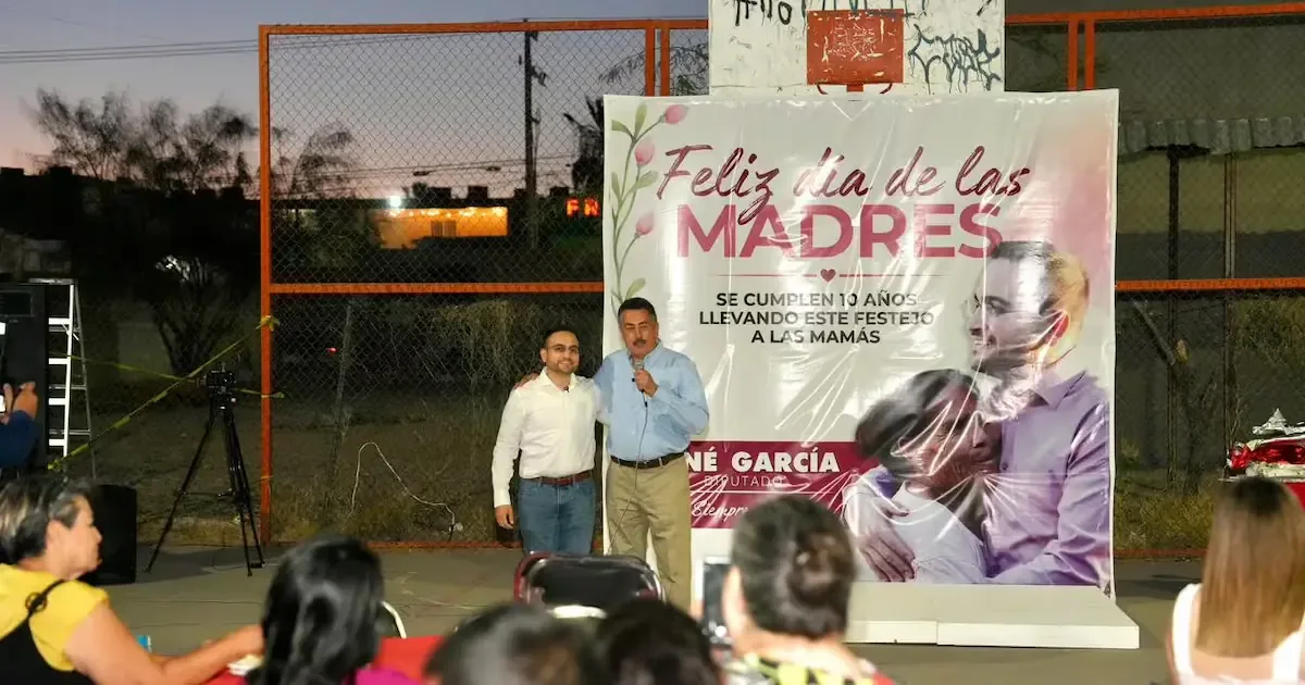 La celebración de diez años del evento une a familias y menciona aspiraciones políticas.