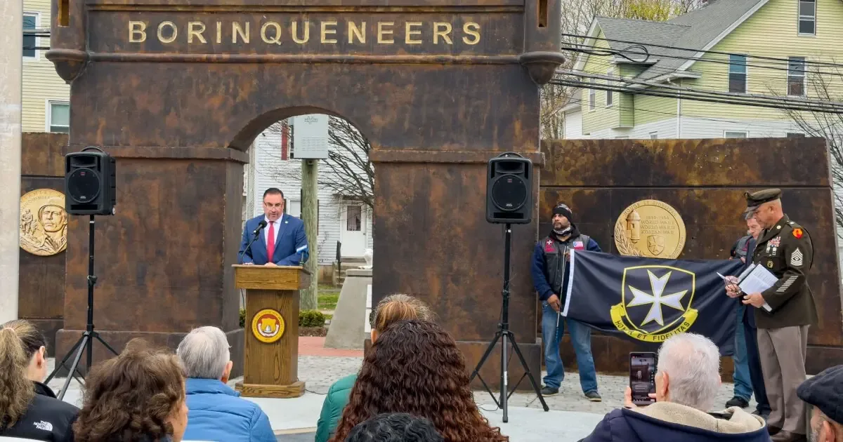 Celebran el Día Nacional de los Borinqueneers para reconocer su servicio militar.