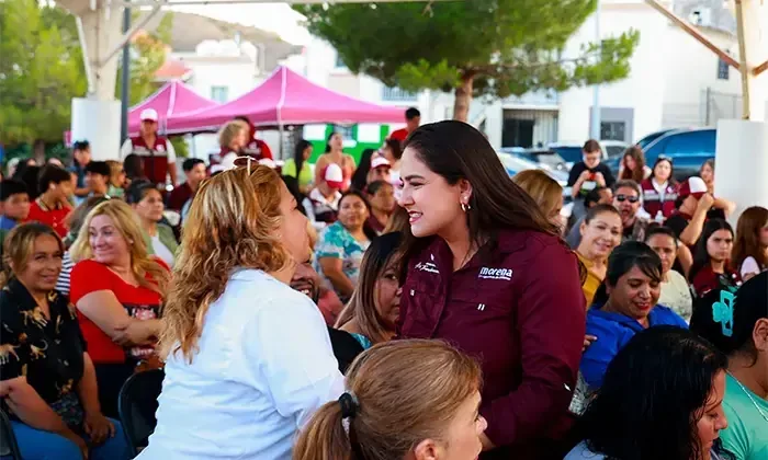 La aspirante a la Coordinación Estatal de Morena realizó recorridos en colonias para fortalecer el contacto con la ciudadanía.