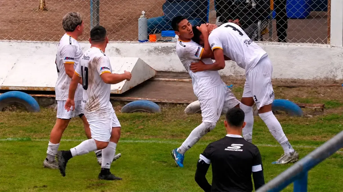 La jornada inaugural en Santiago del Estero da inicio a una nueva aventura futbolística.