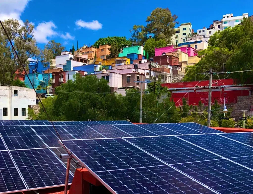 Centrales de energía limpia en Guanajuato, un paso hacia la sostenibilidad.