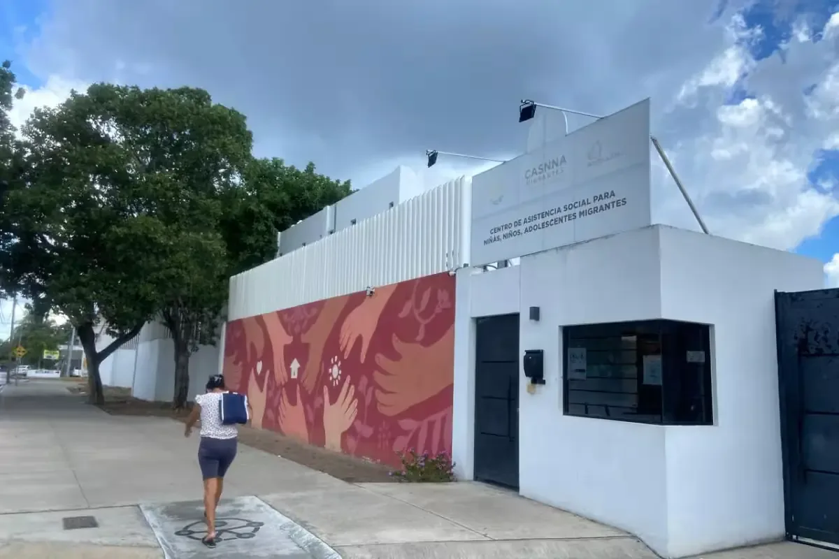 La institución brinda apoyo y alojamiento a menores migrantes en espera de reunificación.