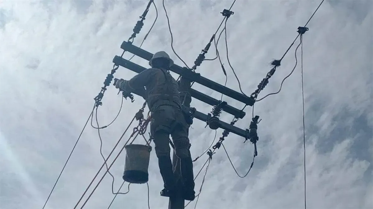 La Comisión Federal de Electricidad realizará mantenimiento en líneas eléctricas que afectará a habitantes de Metepec.