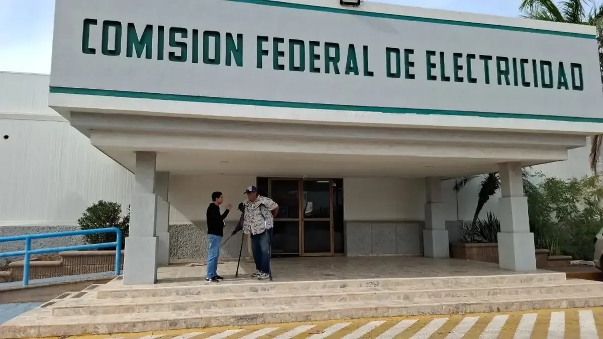La falta de mantenimiento en la infraestructura eléctrica provoca apagones en Hermosillo, afectando a varias colonias.