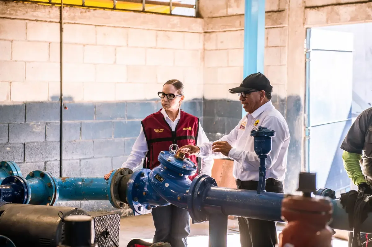 Usuarios de distintos sectores continúan sin agua, a pesar de la reparación de instalaciones eléctricas.