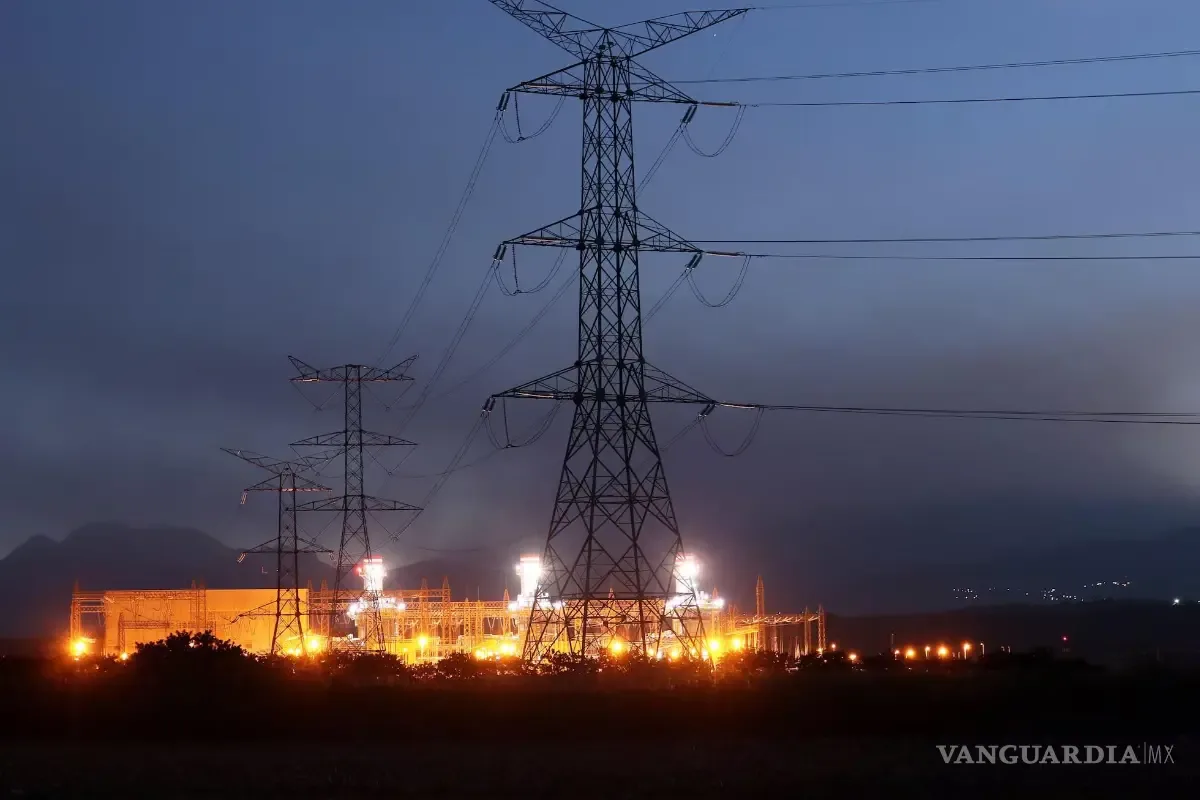 "CFE toma medidas de emergencia para garantizar el suministro eléctrico ante el frío."