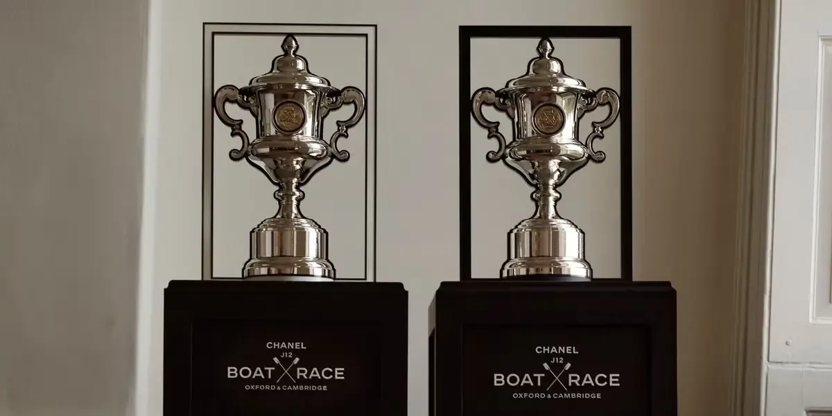 Chanel realiza sus primeros trofeos deportivos en celebración del centenario de la regata femenina.