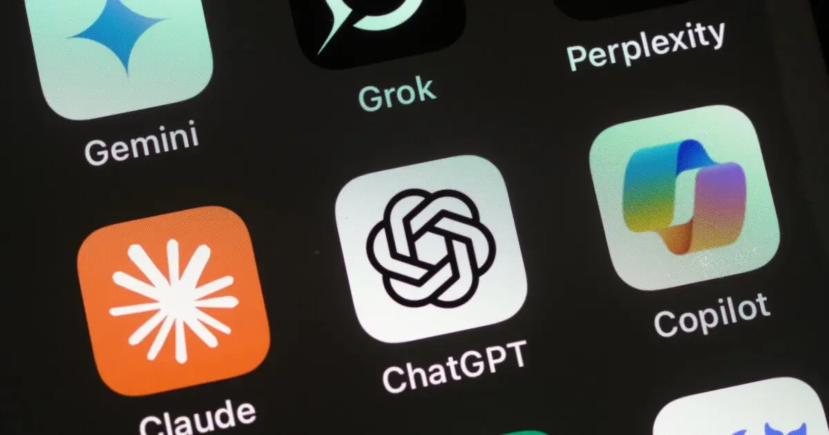 Usuarios de ChatGPT enfrentan errores desde esta mañana, afectando su acceso a la plataforma.