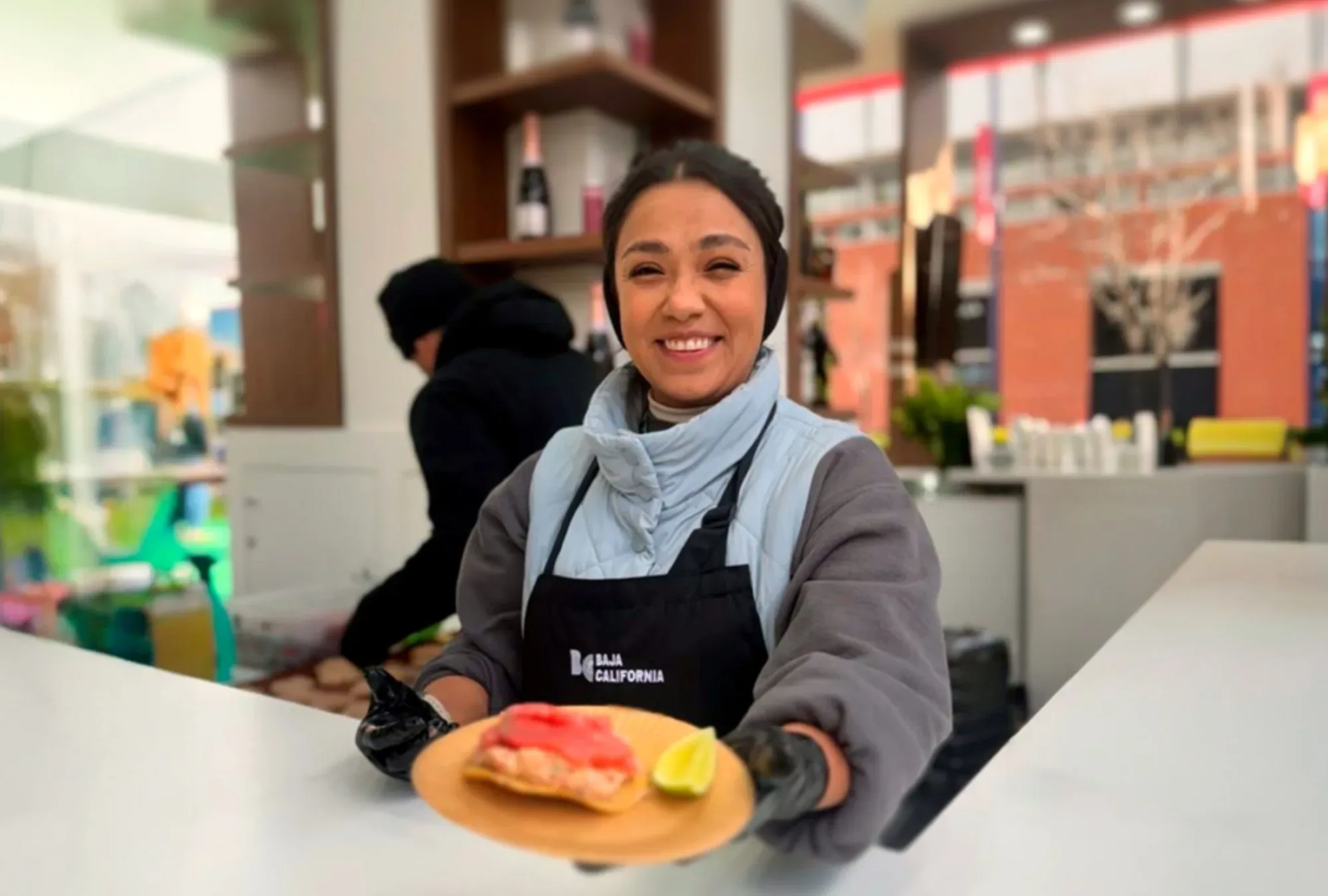 Chefs de Baja California presentan su gastronomía en FITUR 2026 en Madrid.