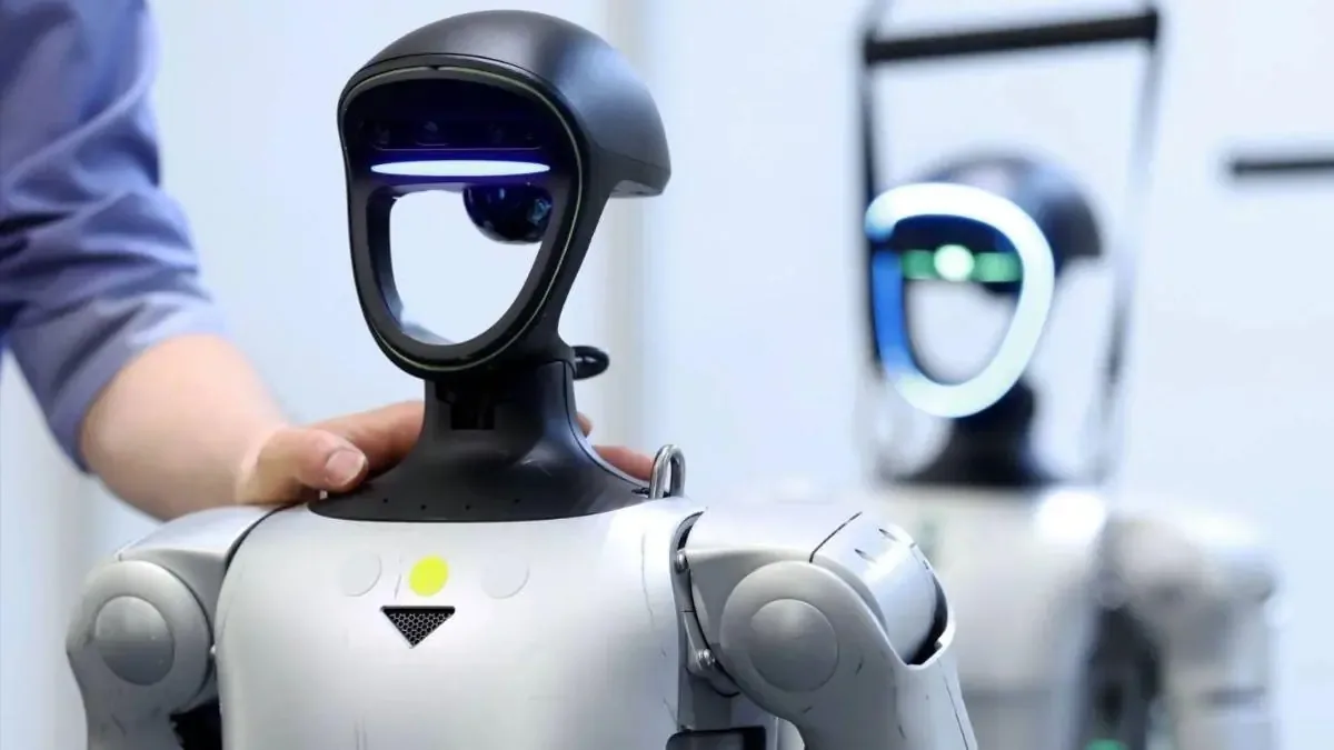 China busca integrar robots humanoides en diversas industrias para revolucionar el trabajo.