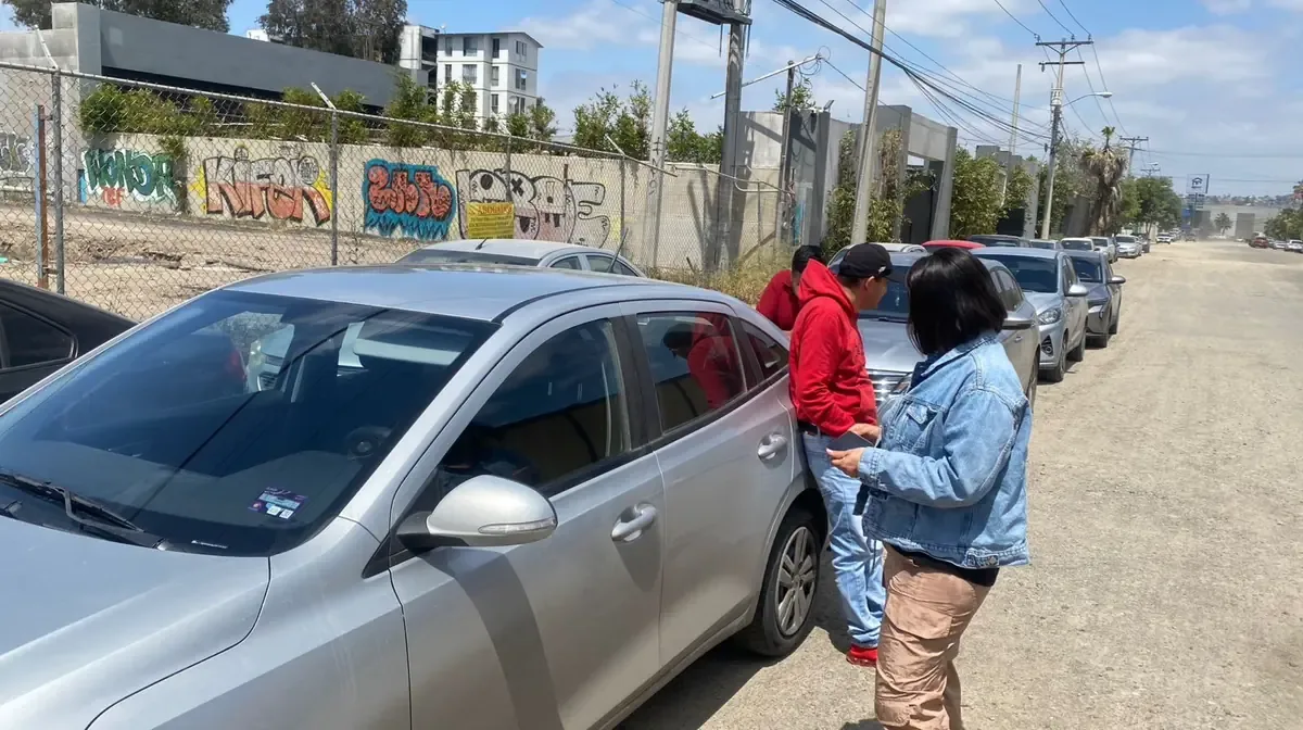 Trabajadores exigen mejores tarifas y acceso a prestaciones del IMSS.
