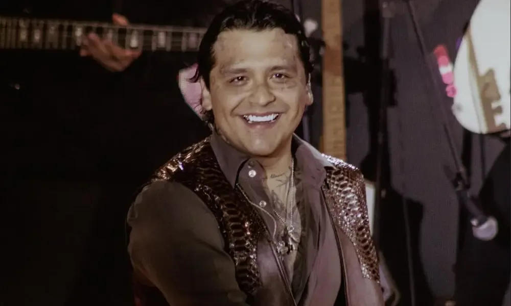 Christian Nodal se prepara para su концерт en la Plaza de Toros "La México".