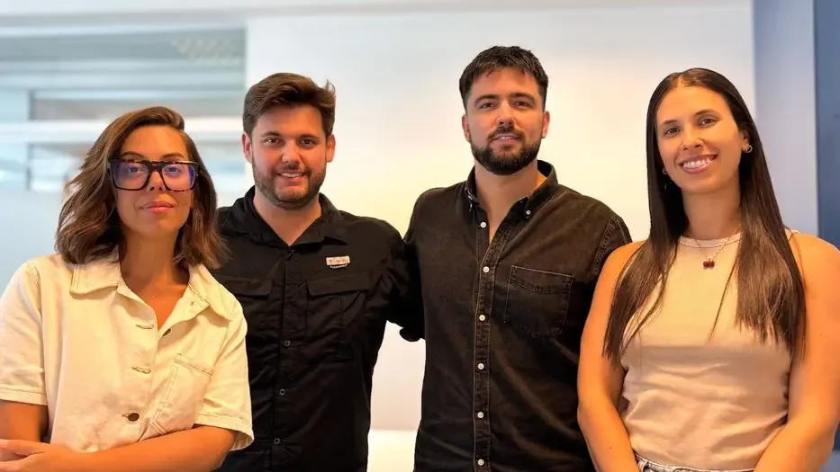 Científicos uruguayos crean startup que promete revolucionar el cuidado de la piel con un descubrimiento sobre radiación UV.