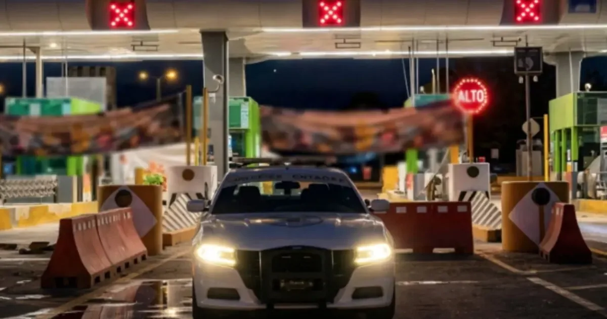 Los bloqueos en diversas autopistas causan retrasos significativos para los automovilistas hoy.