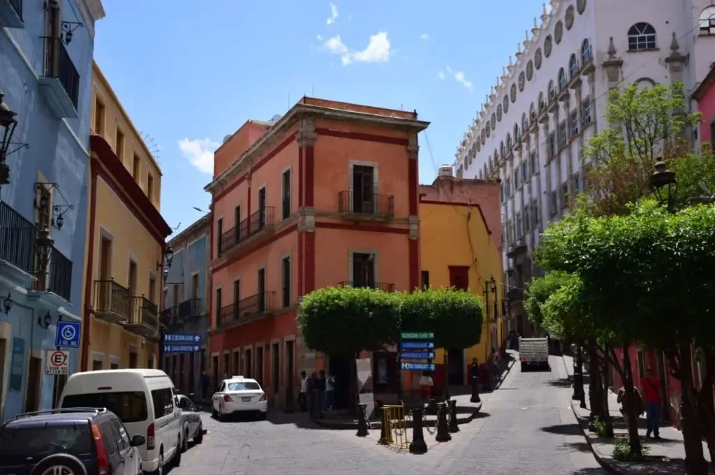 Cierres viales en Guanajuato para mantenimiento de la infraestructura.