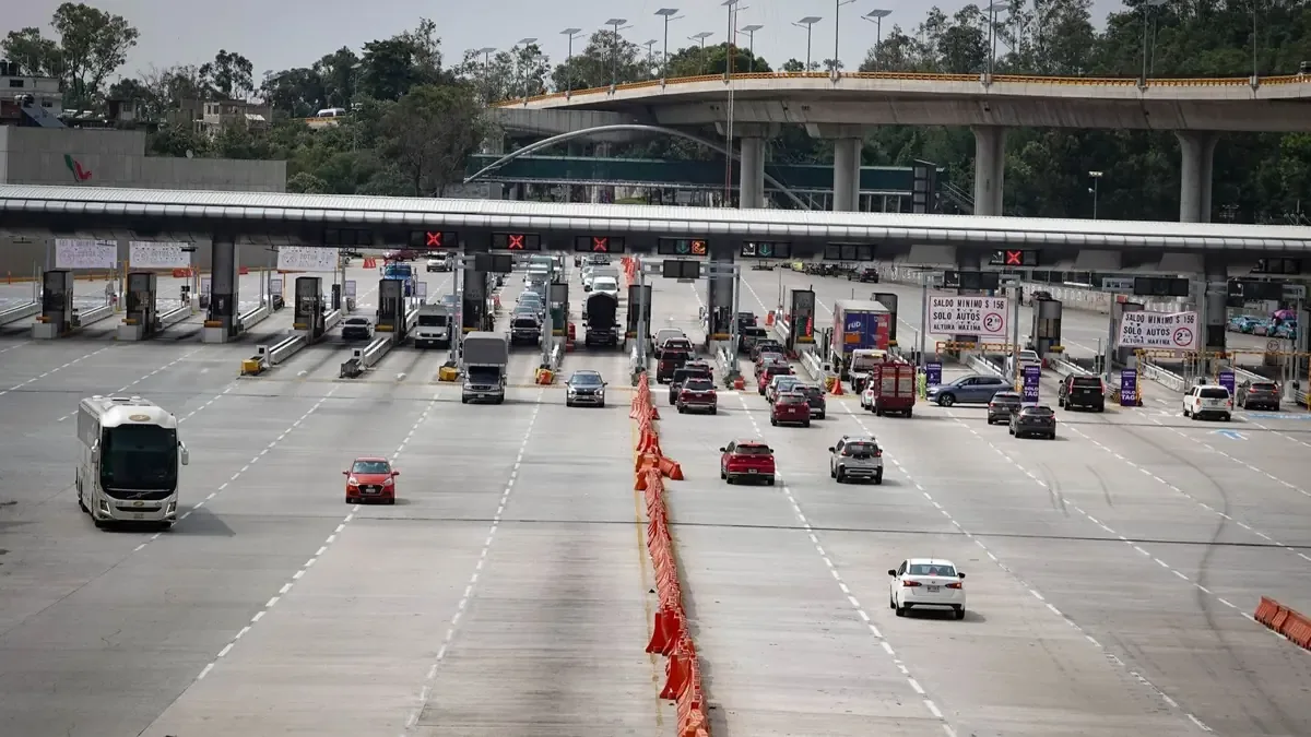 Las autoridades informan sobre afectaciones en varias autopistas del país por accidentes viales.