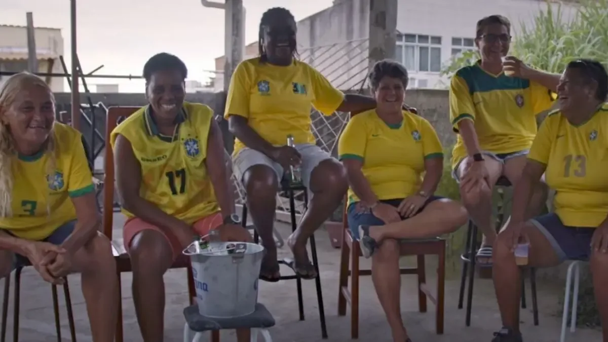 La Cineteca Nacional celebra el Mundial con una exposición de películas sobre fútbol y su impacto social.